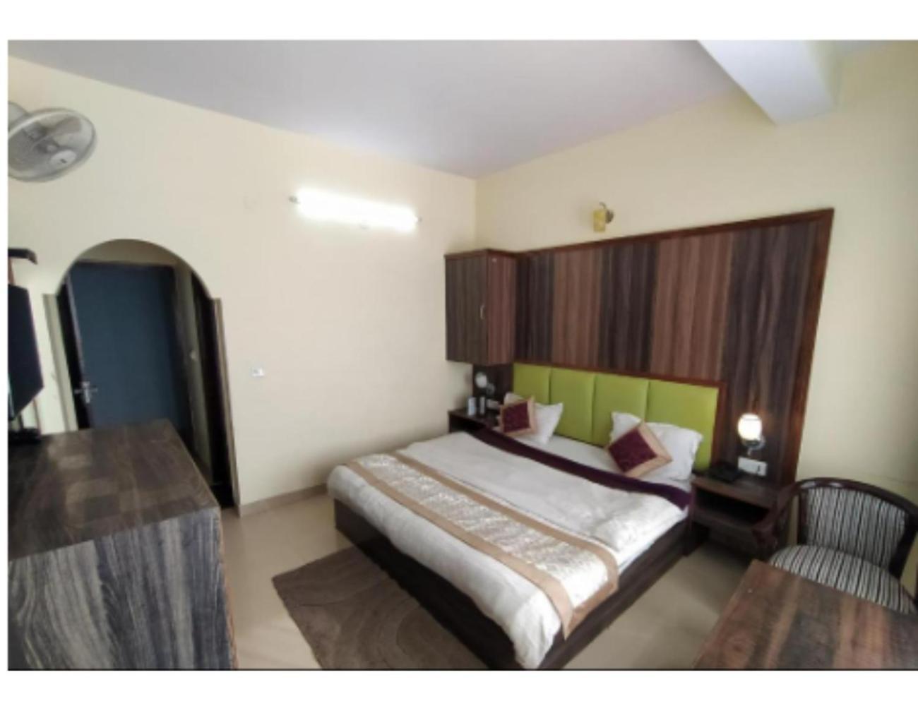 Hotel Super Mall Residency, Mussoorie Esterno foto
